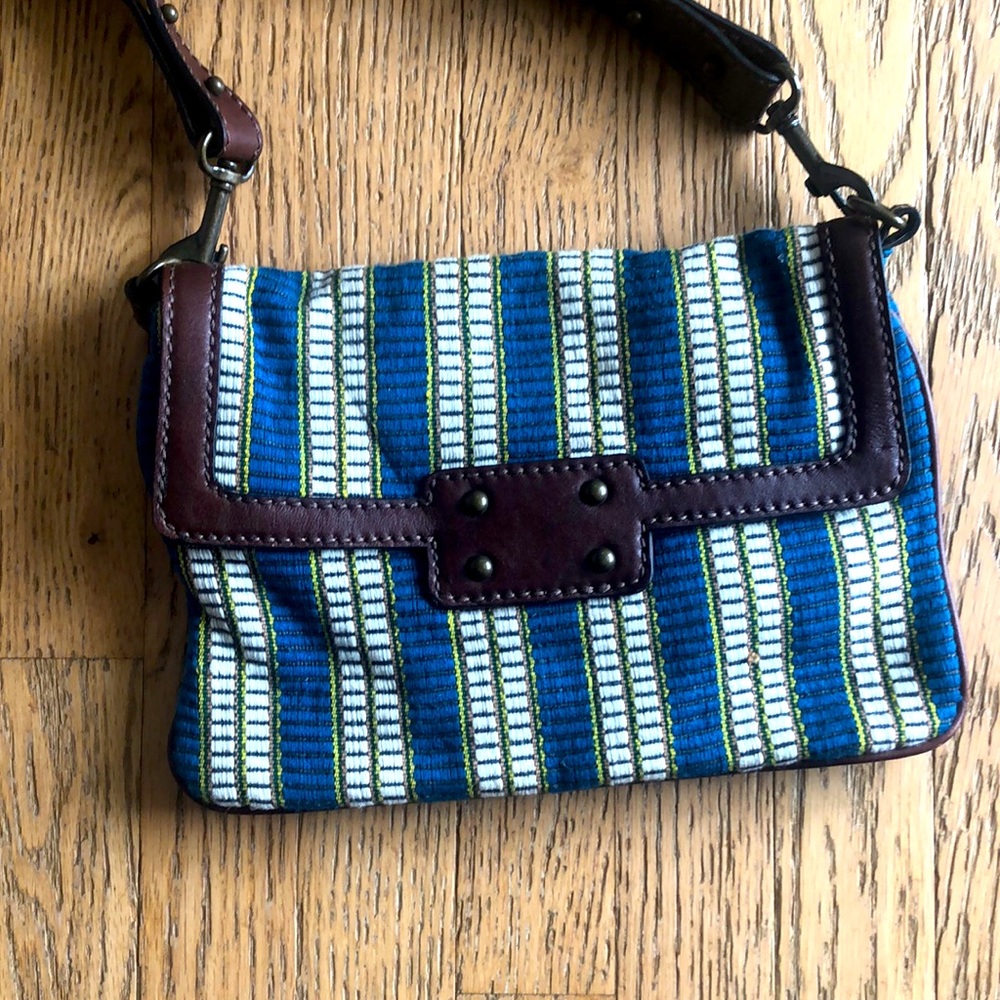 Cotton leather trim crossbody bag. Blue & white. Leather trim. Anthro